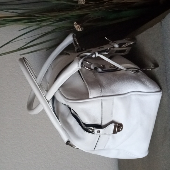 DOLCE & GABBANA Off White Pebbled Leather Satchel Bag Purse. Certified Authentic - Picture 4 of 14